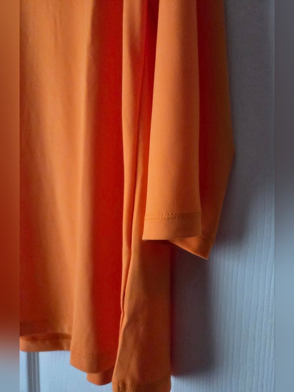NWOT Susan Graver Orange V-Neck 3/4 Sleeve Top Size M - Picture 5 of 11
